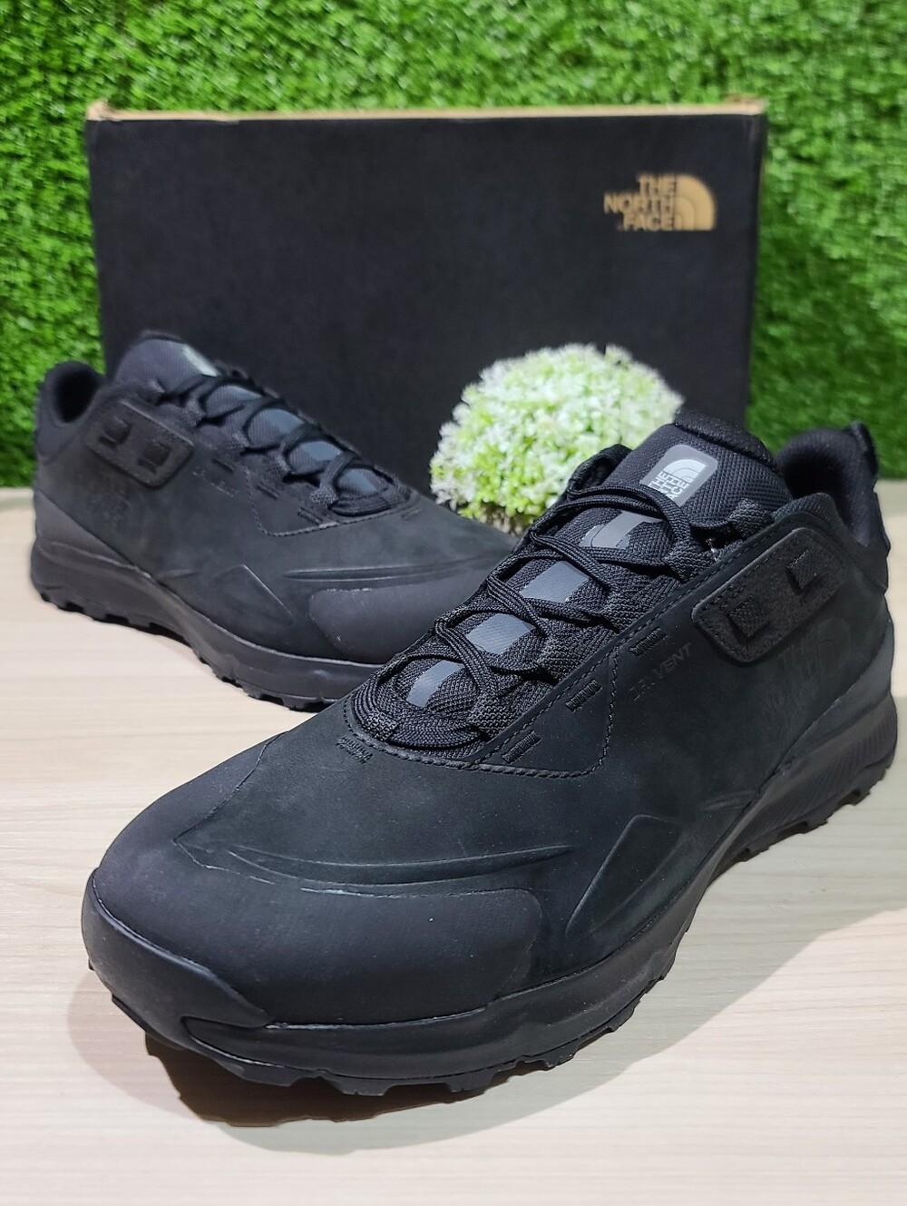 The North Face Cragstone Leather WP Hiking Shoes - TNF Black/Asphalt Grey US 12